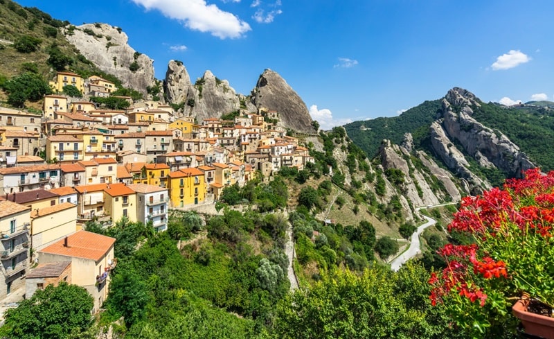 Borghi Avvenire, trend e opportunità per arrestare lo spopolamento e investire su scenari futuri