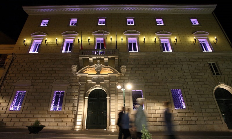Benevento. Il Palazzo-Paolo-V è uno dei 14 selezionati con il Bando 2014. In questo immobile è stato avviato il progetto “Per terre, per bellezza, per santità” Palazzo Paolo V Benevento