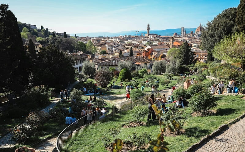 Spazi Verdi Attivi, un bando per la rigenerazione urbana e la cura condivisa del verde 