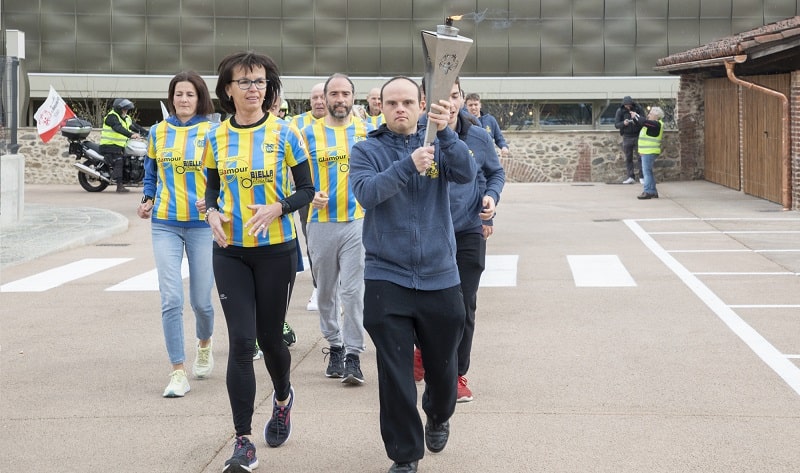 cascina oremo fiamma olimpica 2023