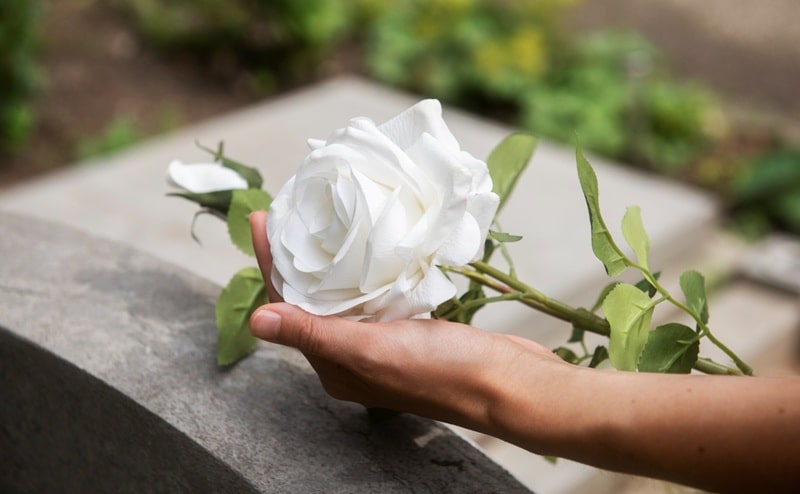 Economia del commiato: settemila imprese per l’ultimo saluto