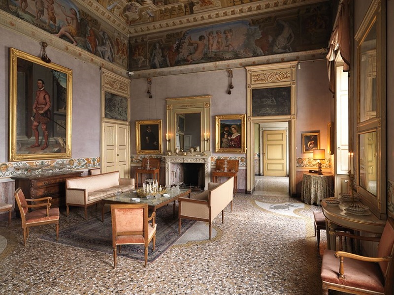 palazzo moroni